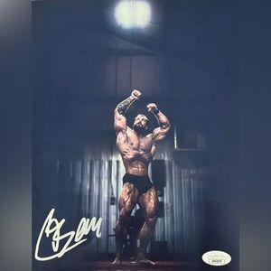 Chris Bumstead 11x14 autographed poster